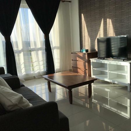 Homestay De Putra 加影 外观 照片